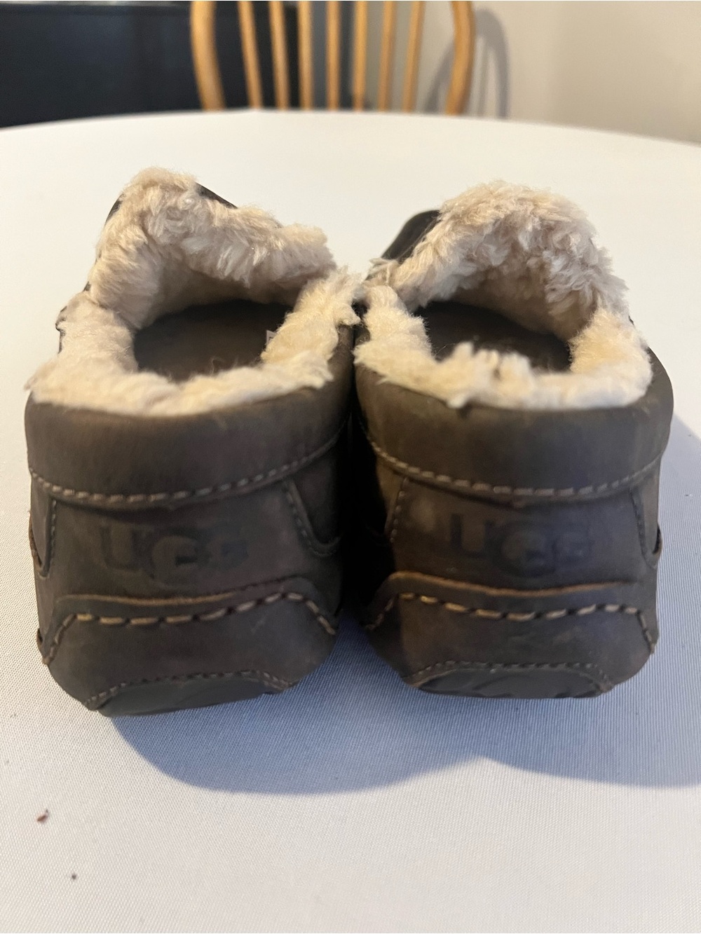 UGG Men's Ascot Suede Moc Toe Slippers in Chestnut | Men’s Size 10 - Picture 3 of 8
